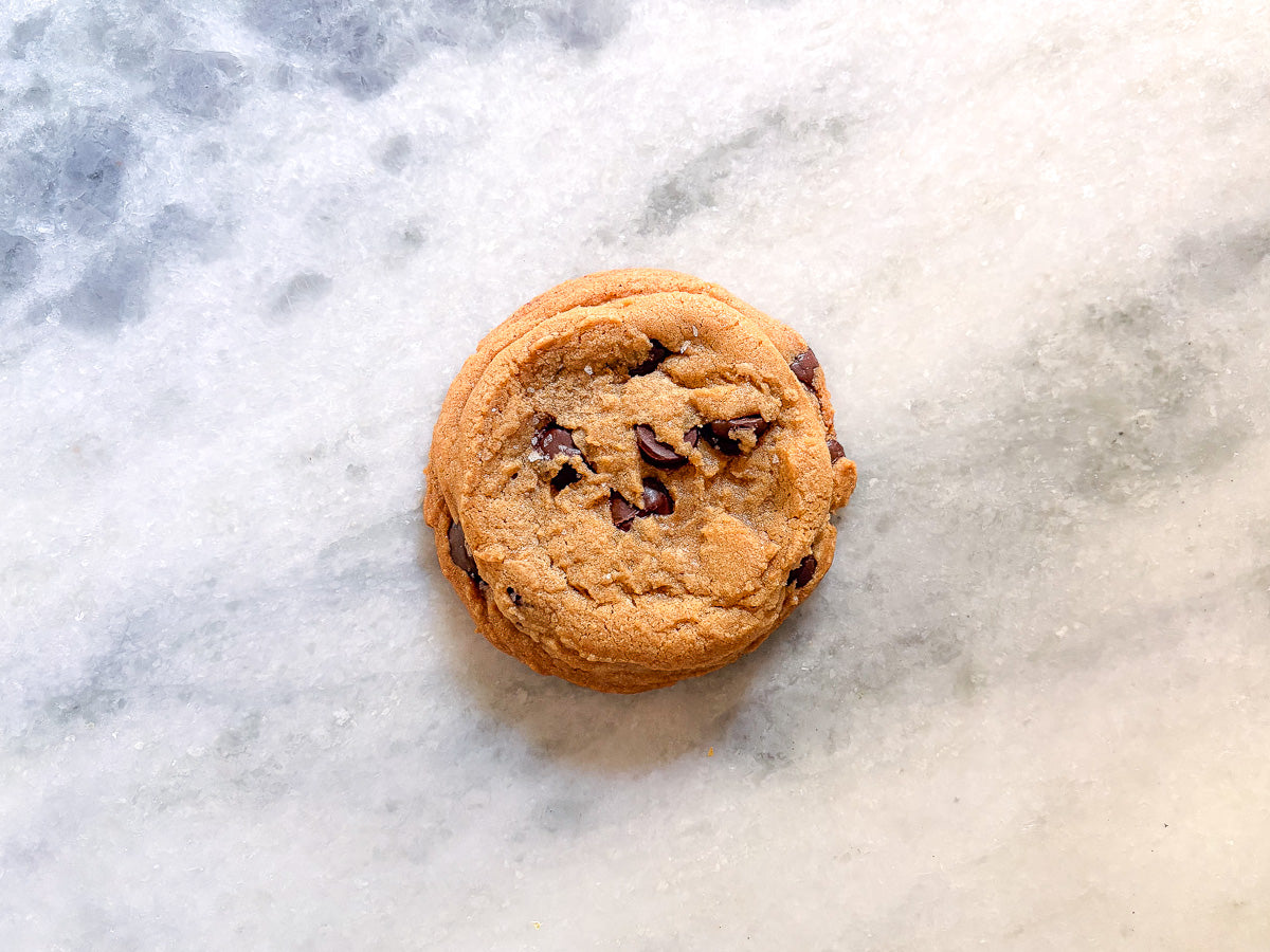 Thick & Chewy Chocolate Chip Cookies