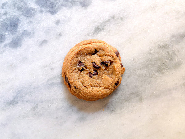 Thick & Chewy Chocolate Chip Cookies