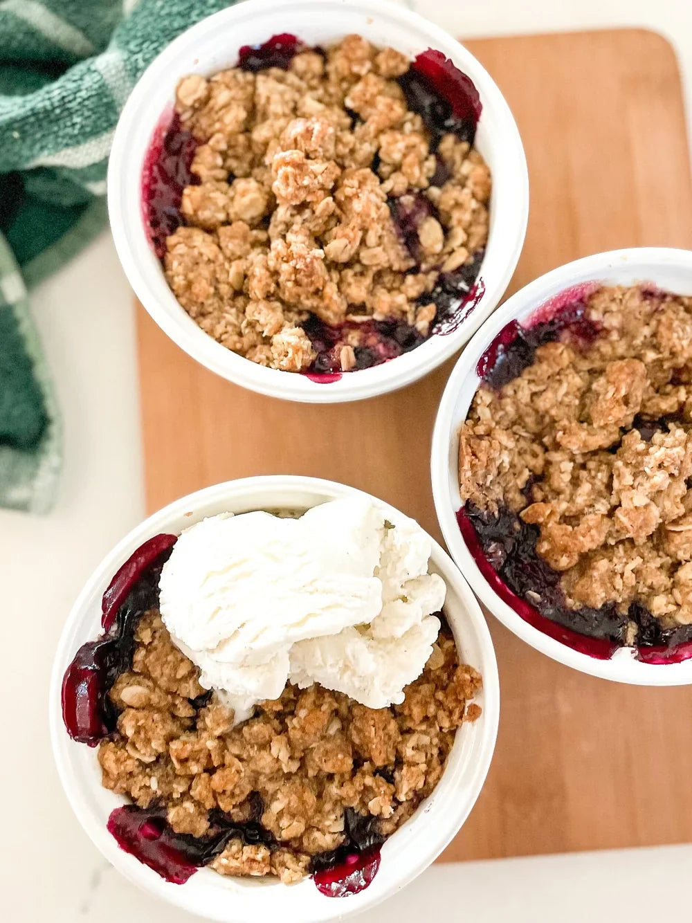 Brown Sugar & Oat Blueberry Crumble